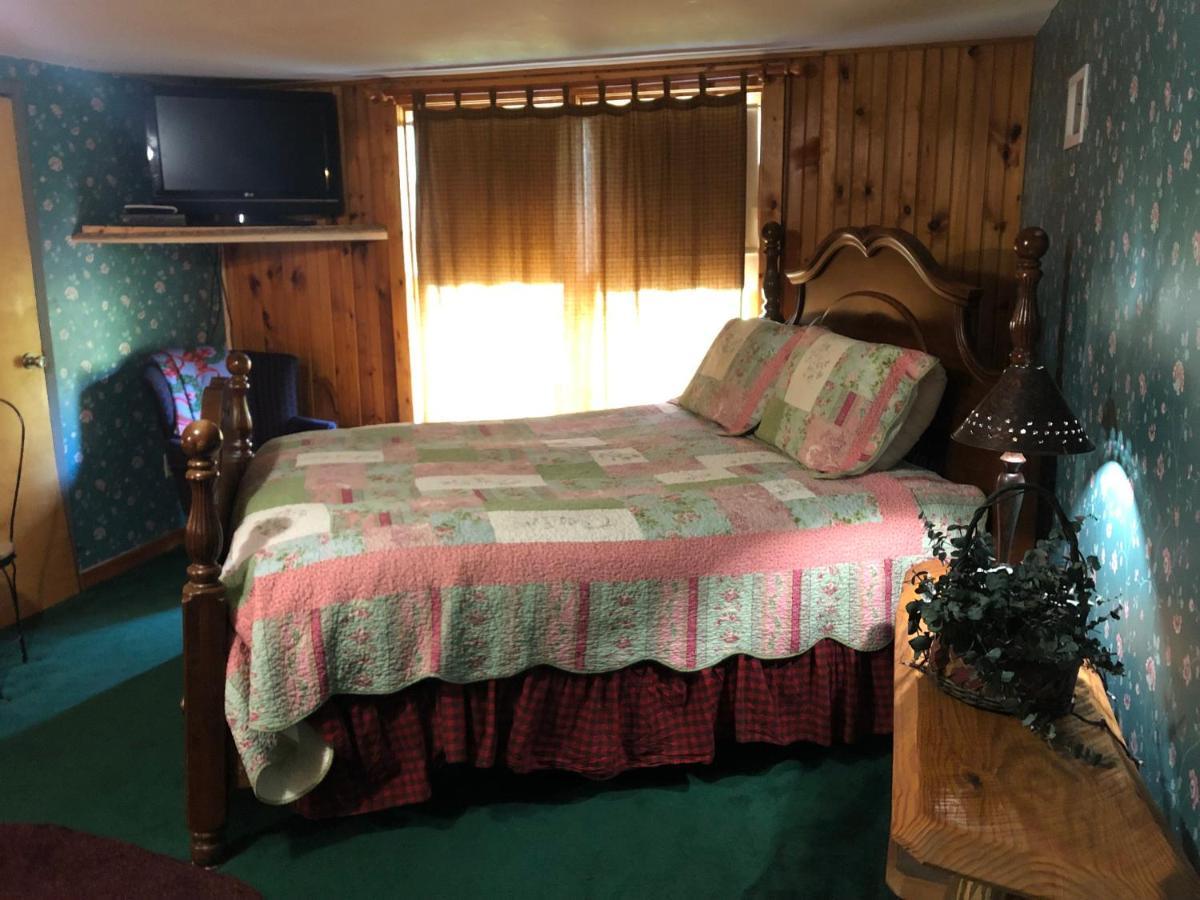 Smokies Bed And Breakfast - Evergreen Cottage Inn Pigeon Forge Zewnętrze zdjęcie